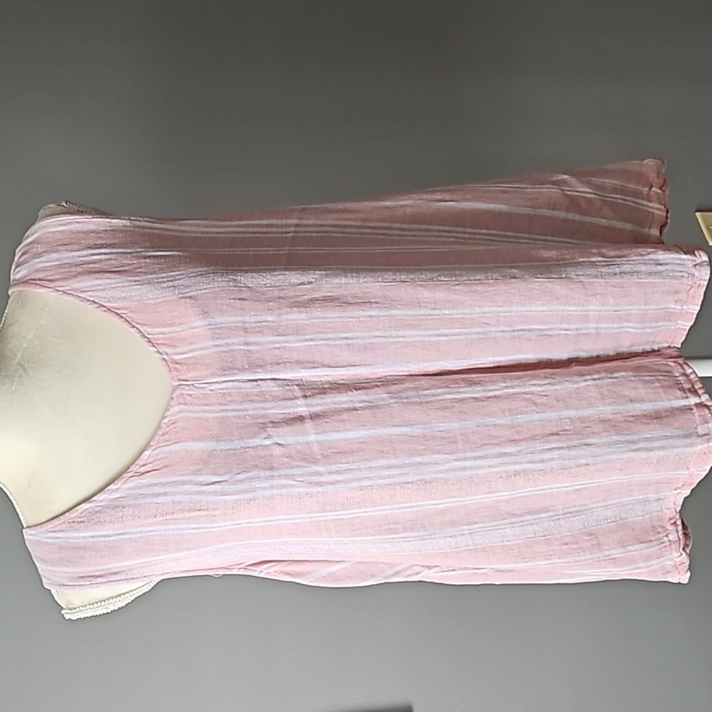 Euc time and true sleeveless top (D45) - Picture 1 of 2